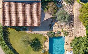 Une Oasis Au Pays De Cezanne